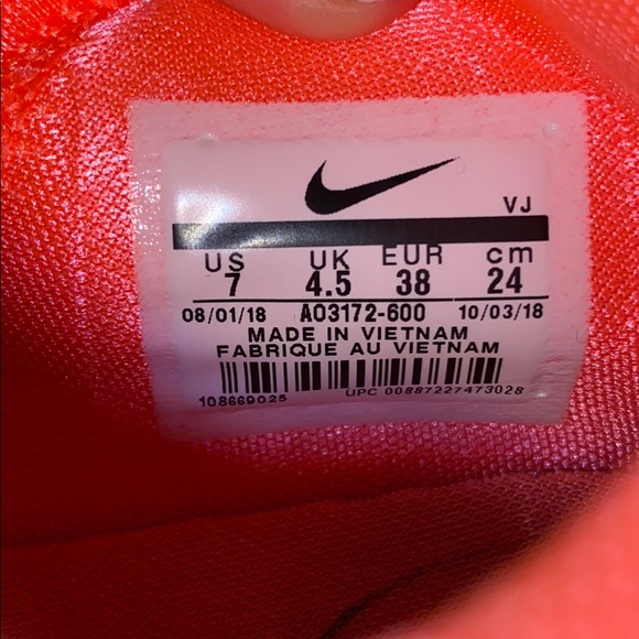 Women’s Nike huarache sneaker - Picture 3 of 4